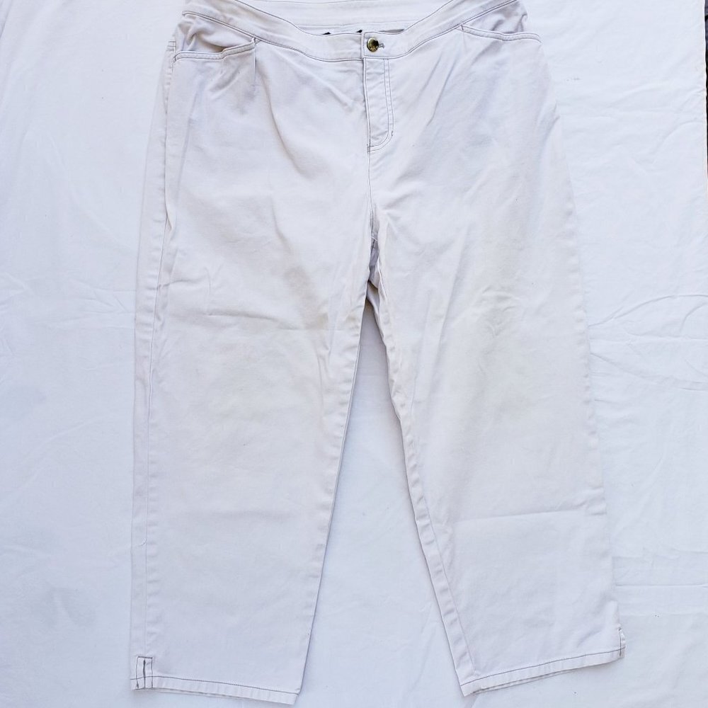 Jones New York White Cropped Jeans - Women's 14W